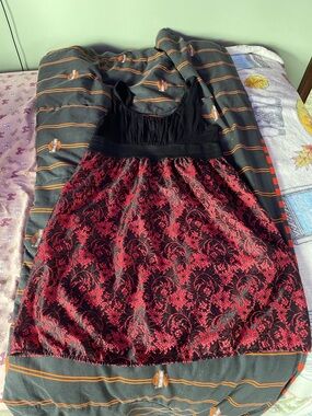 Wet Seal Black Bodice Red Lace-Overlay Cocktail Dress